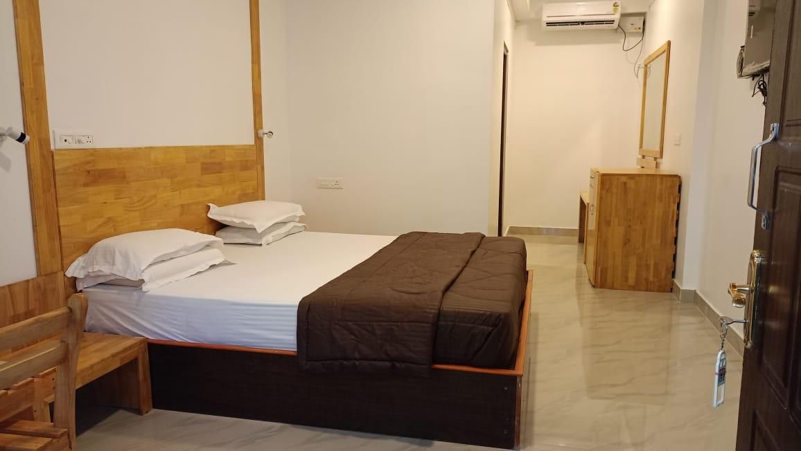 undefined Coconhuts Beach Resort 5