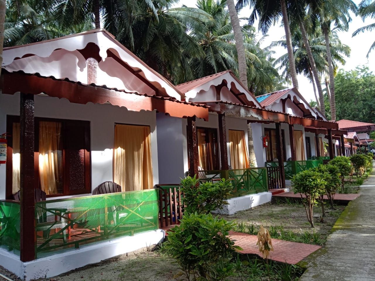 undefined Coconhuts Beach Resort 2