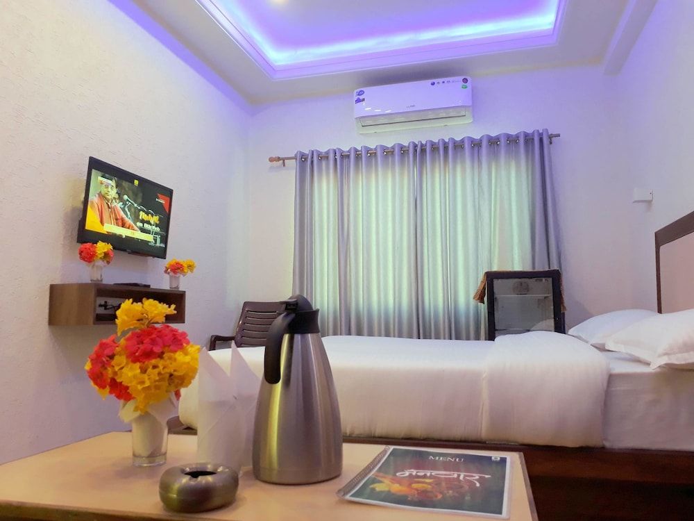 Manwar Garden Resort Deluxe AC Room 24