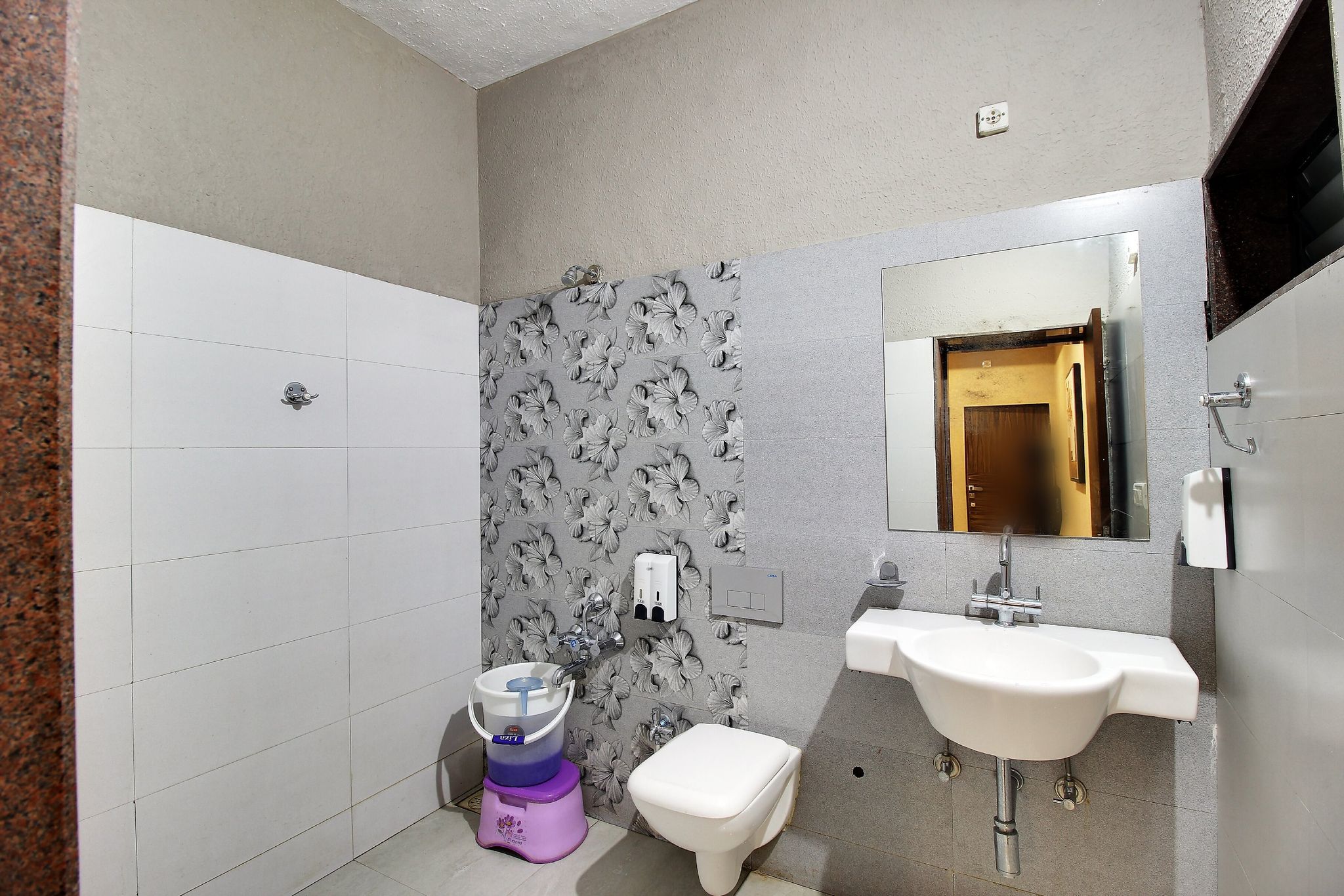 Manwar Garden Resort Deluxe AC Room 20