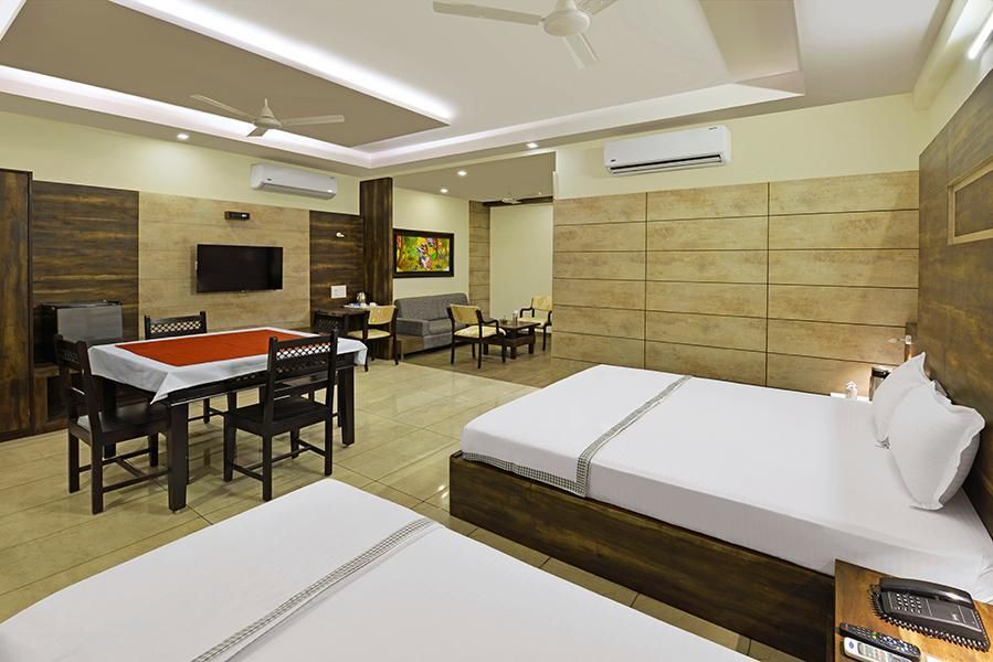 HOTEL HIGHWAY KING BEHROR Maharaja Room 2
