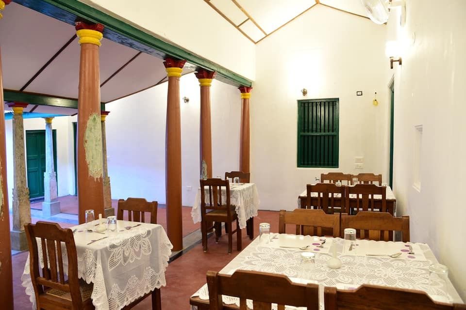 Food & Dining