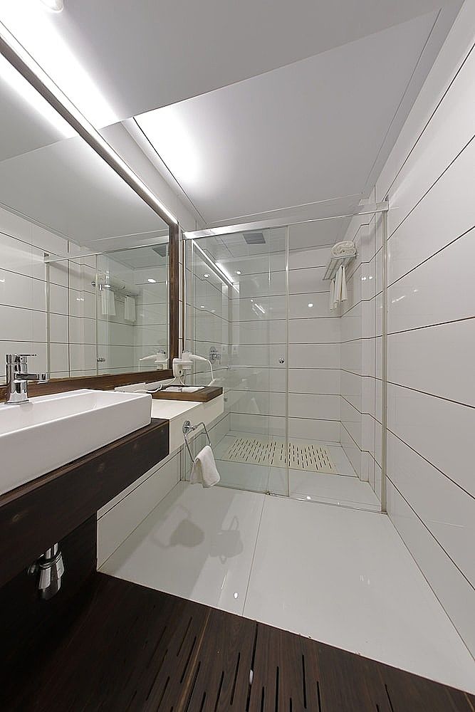 Hotel Silver Heights Executive Twin Room 3