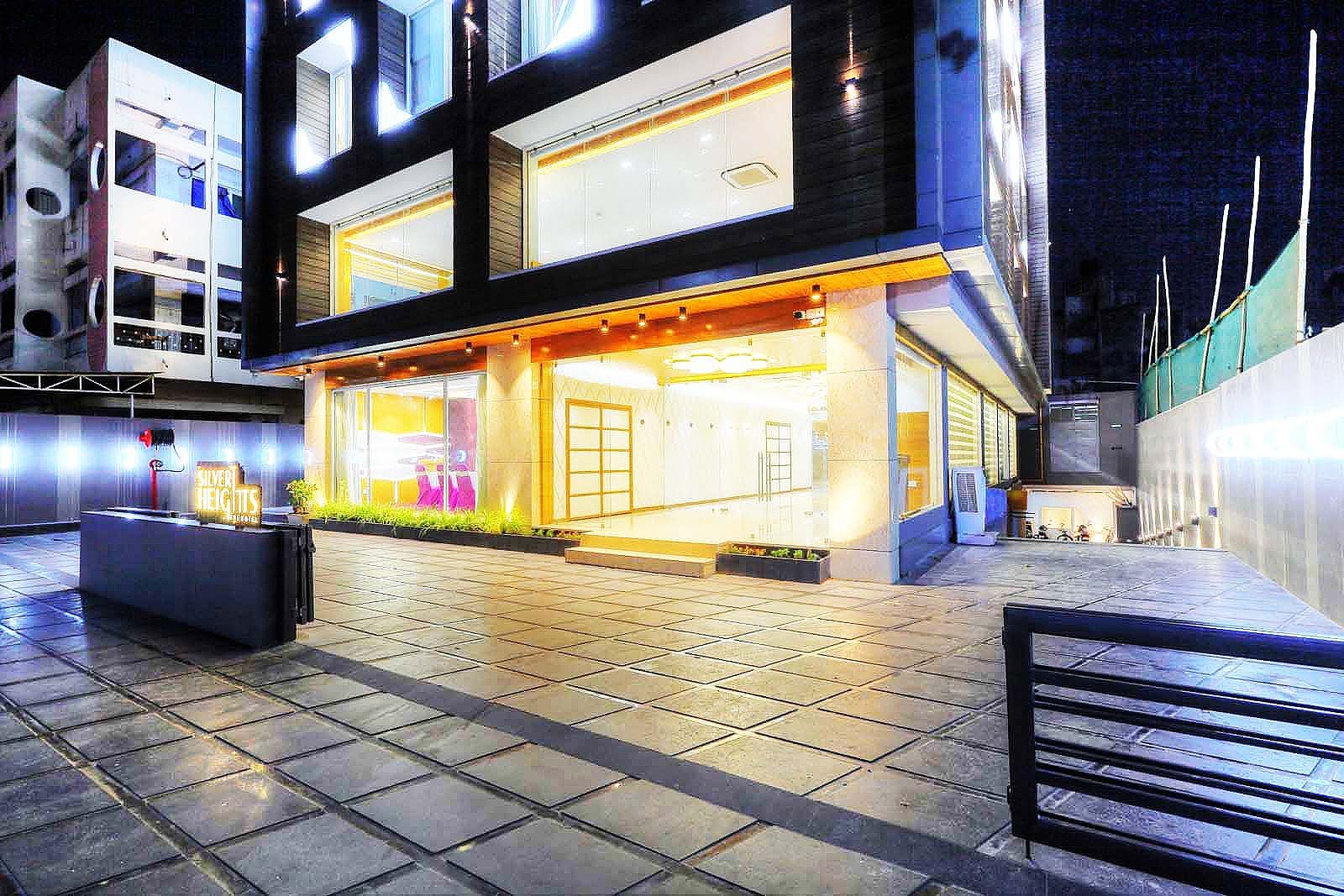 undefined Hotel Silver Heights 3