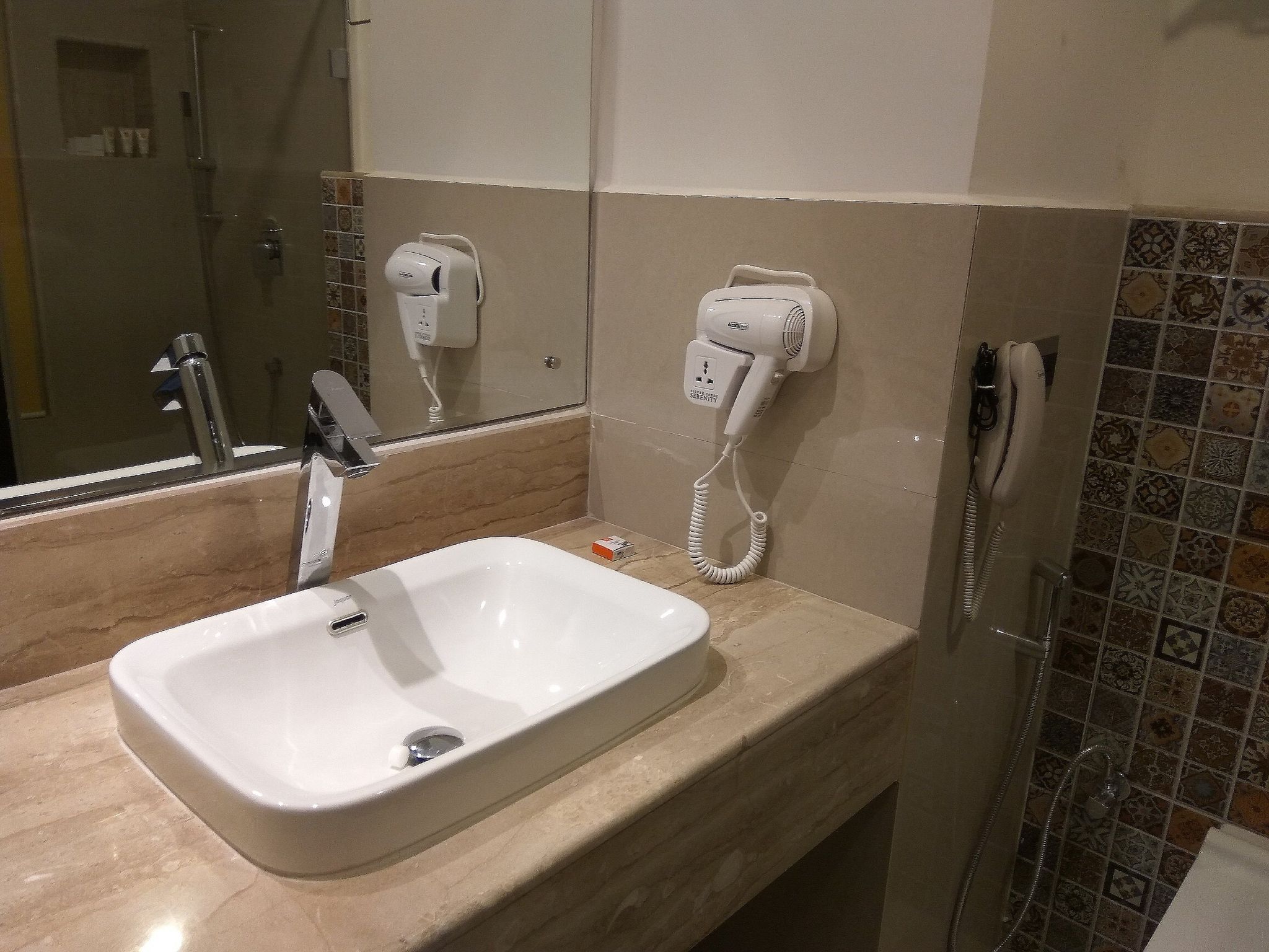 Silver Sands Serenity Superior Room with Balcony 3