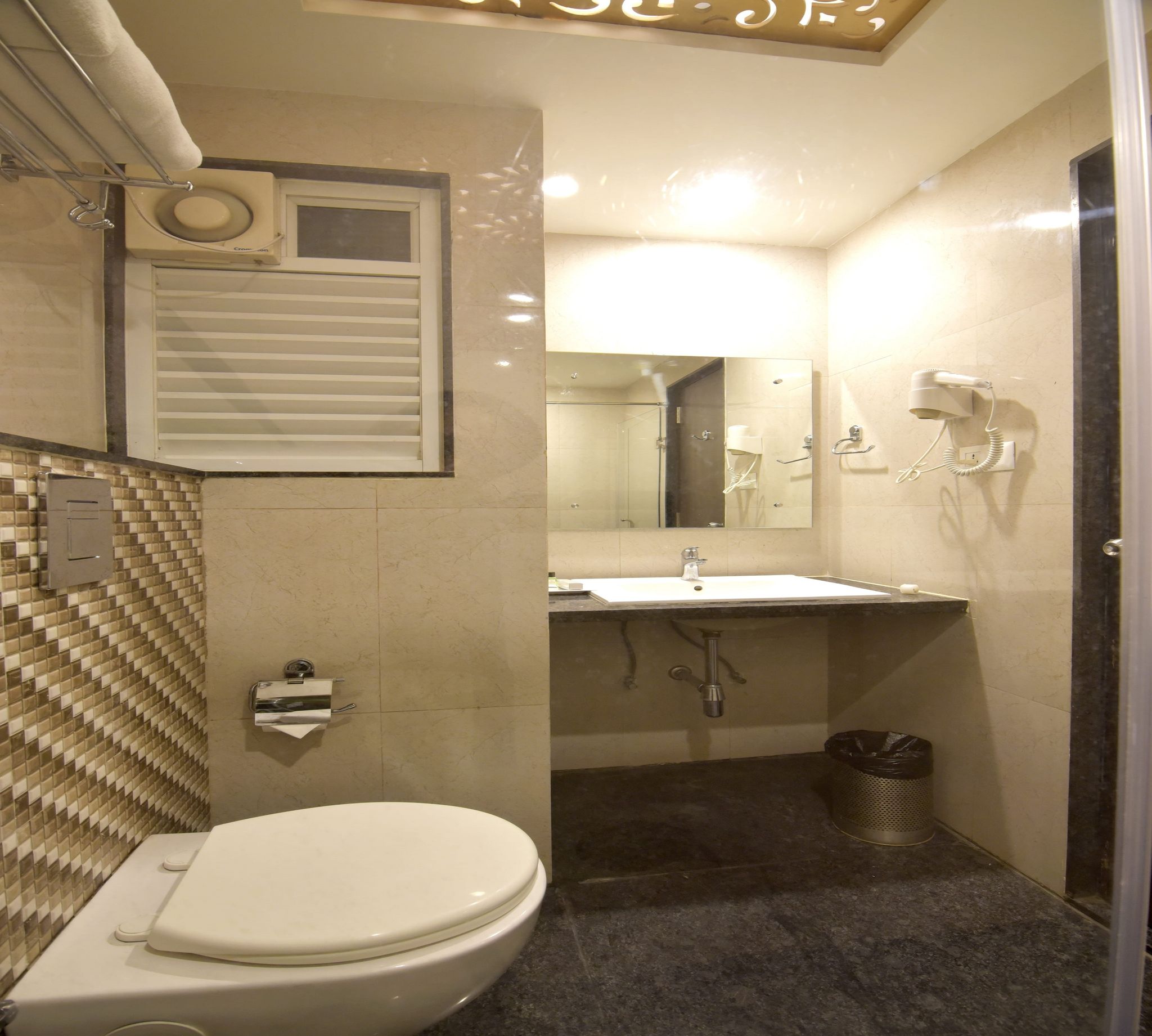 I V Sanctum Hotel Executive Room 10