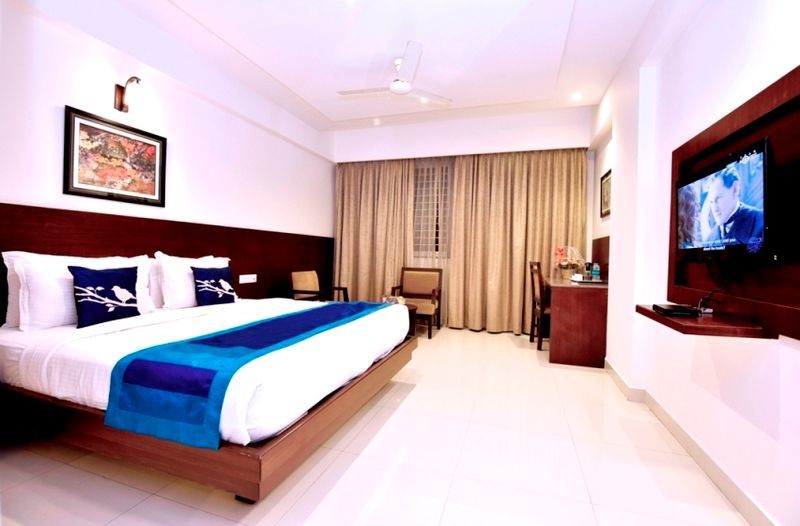 I V Sanctum Hotel Executive Room 4