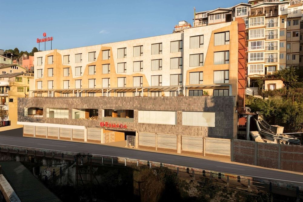 undefined Hotel Ramada 2
