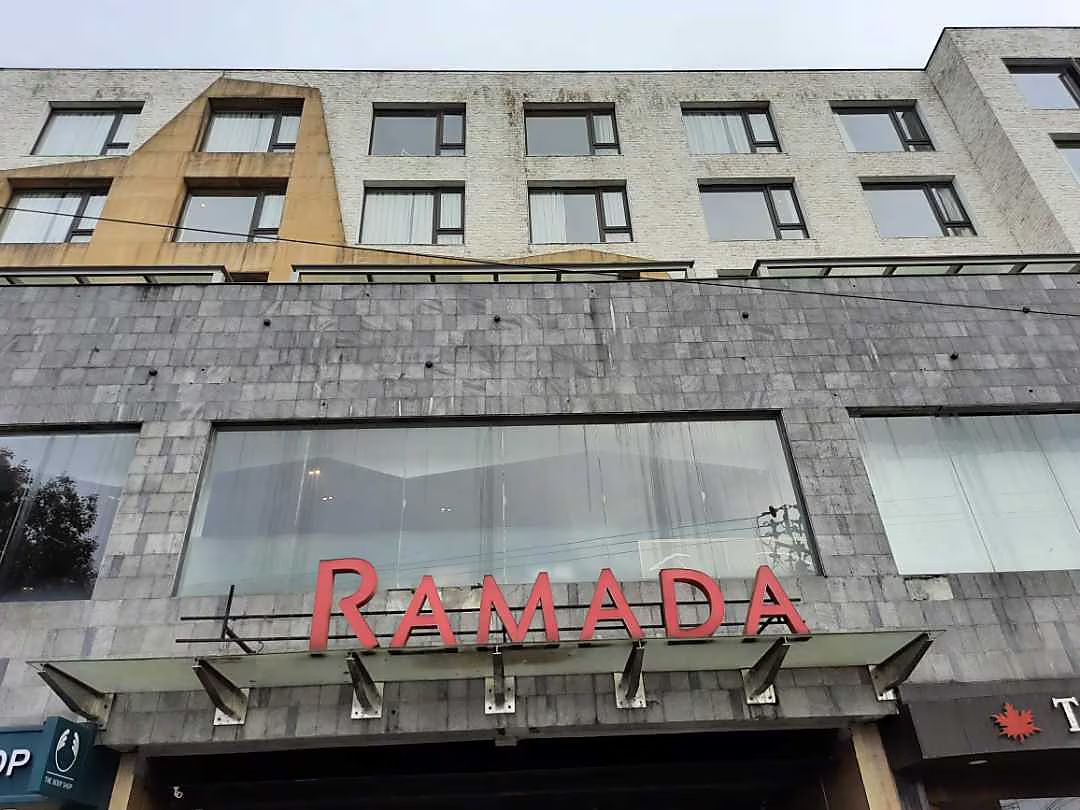 undefined Hotel Ramada 6