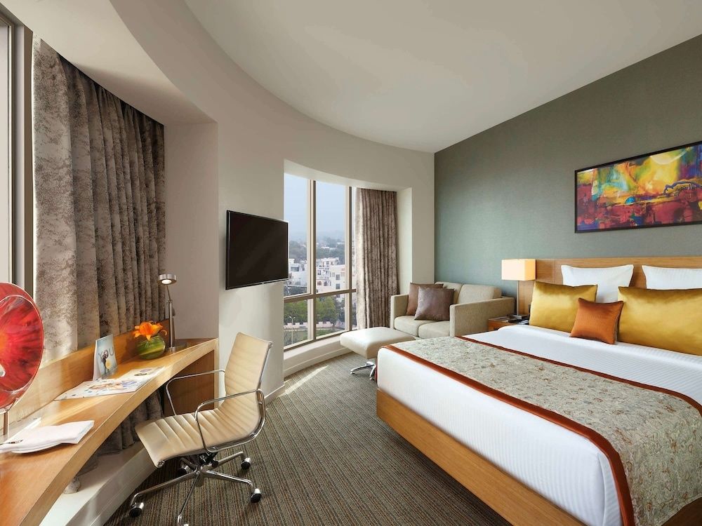 Novotel Lucknow Gomti Nagar Hotel Superior Twin Room, Multiple Beds 4