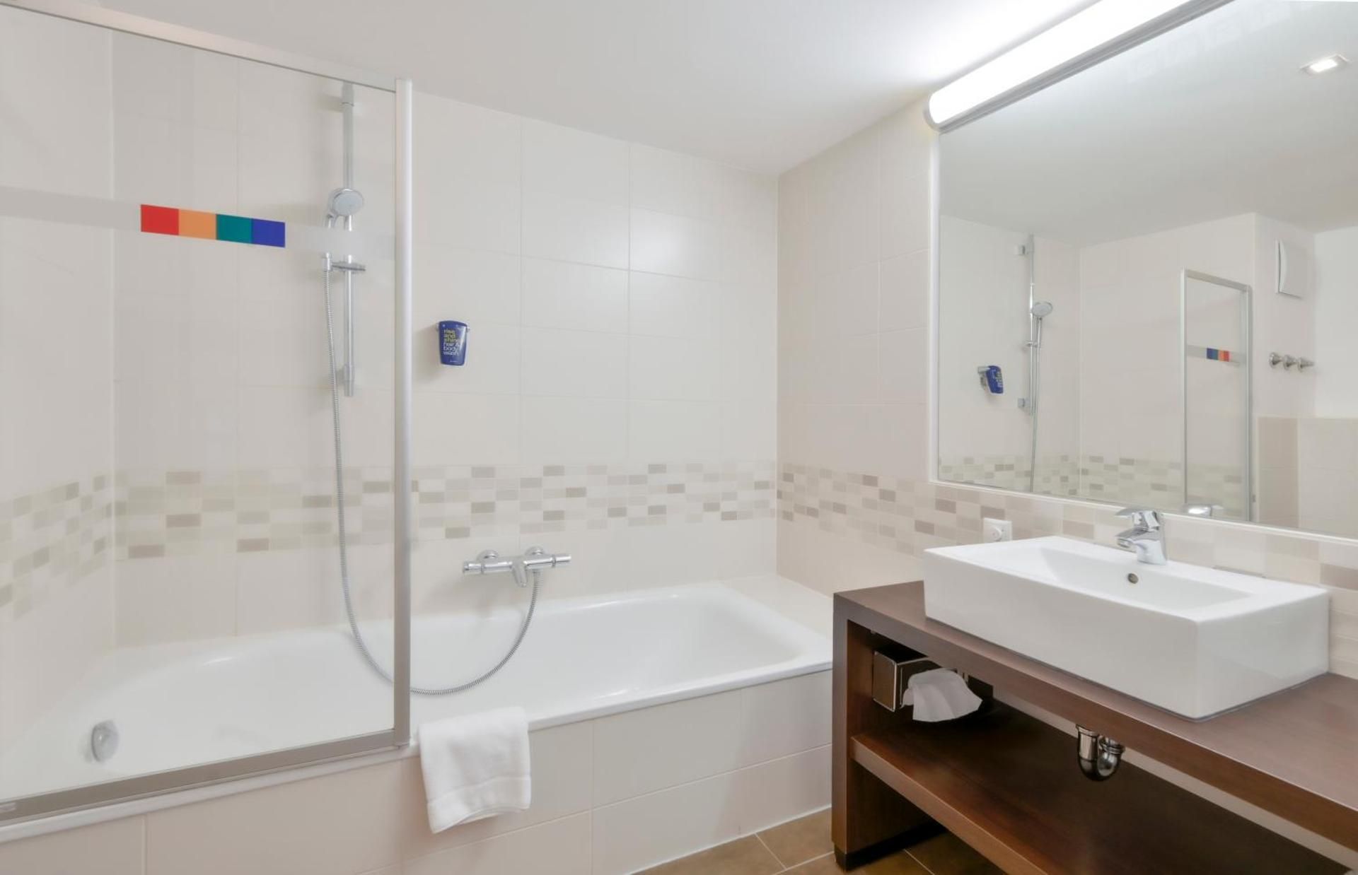 1 Queen Bed, Superior Room, Higher Floor, Air Conditioning