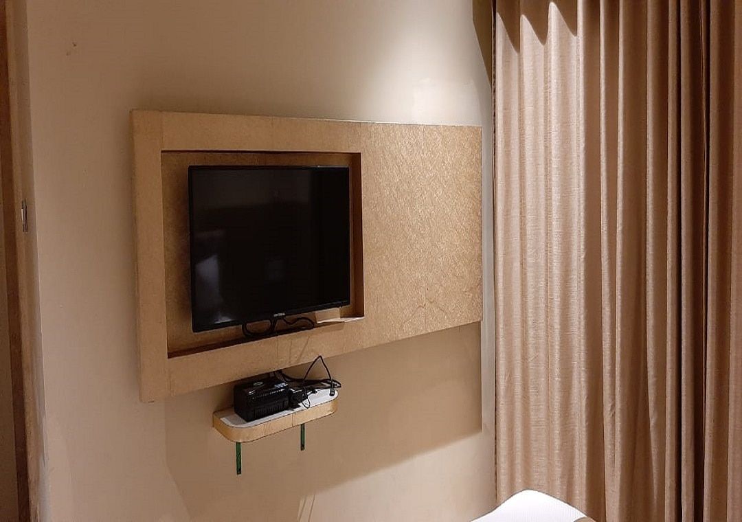 Coorg Imarat Standard Room AC 8