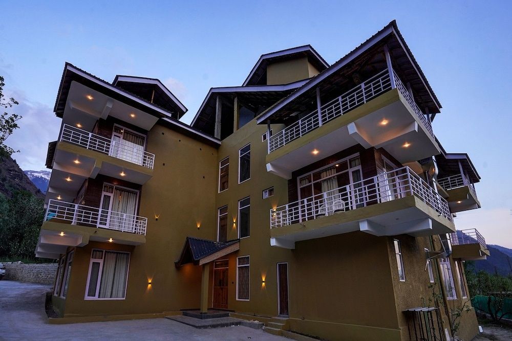 undefined Omavya Cottage