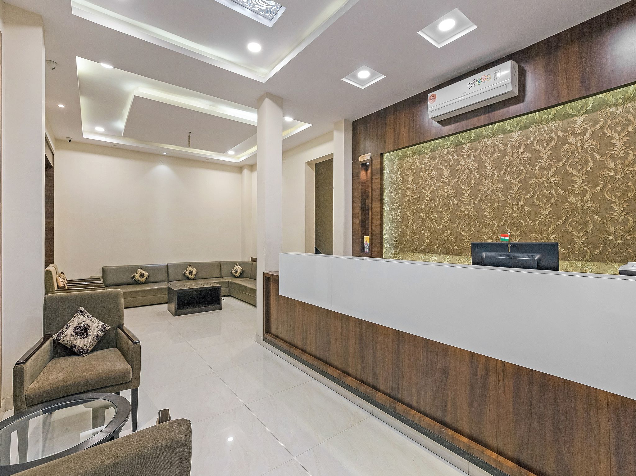 undefined Hotel Anchal Villa By YB Hotels 4
