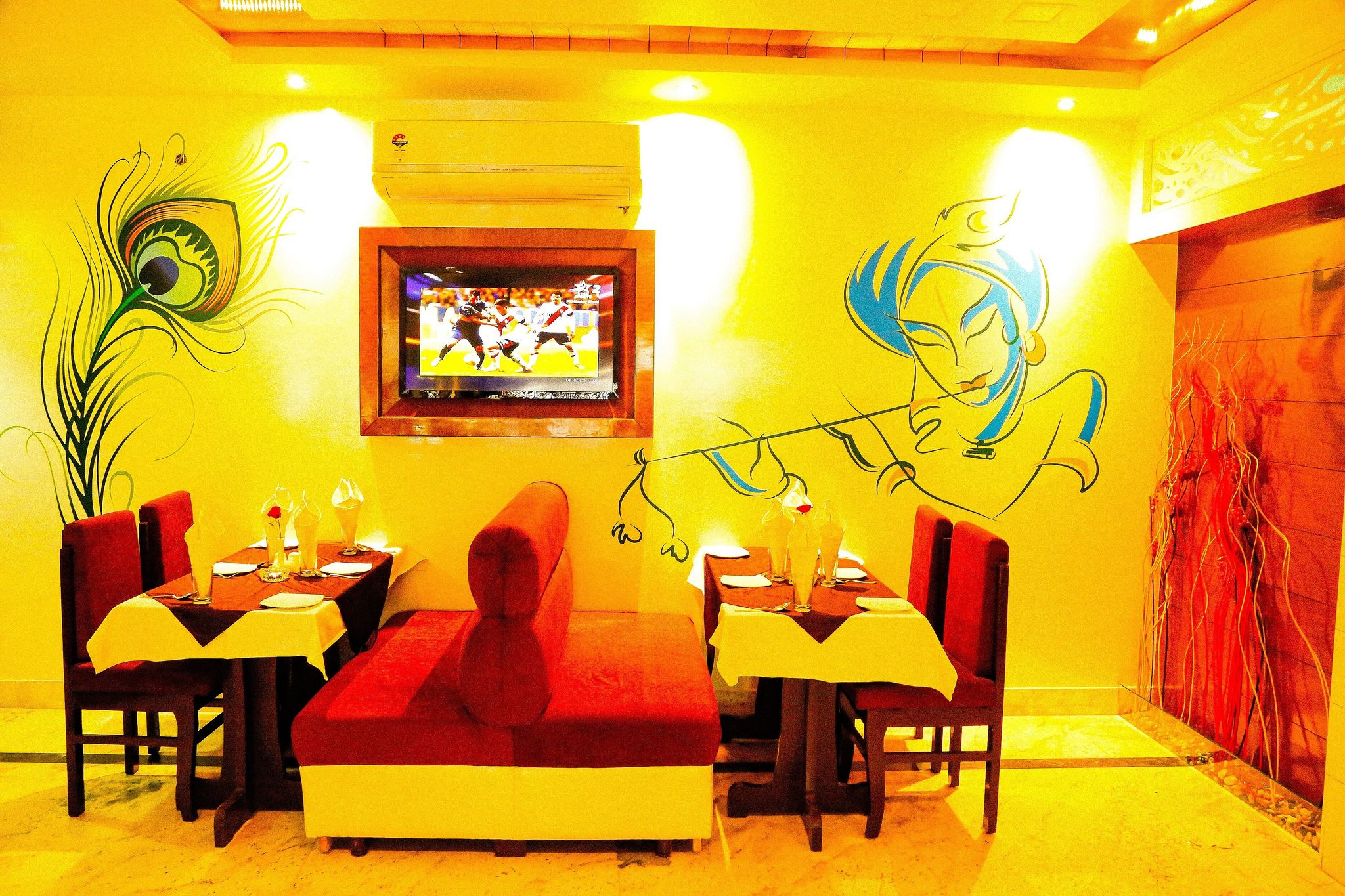 Food & Dining