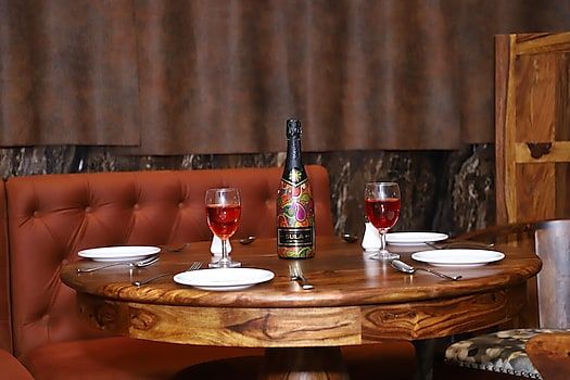 Food & Dining