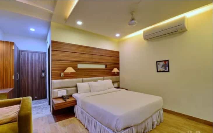 Hotel Mahendra Executive Double Room 6