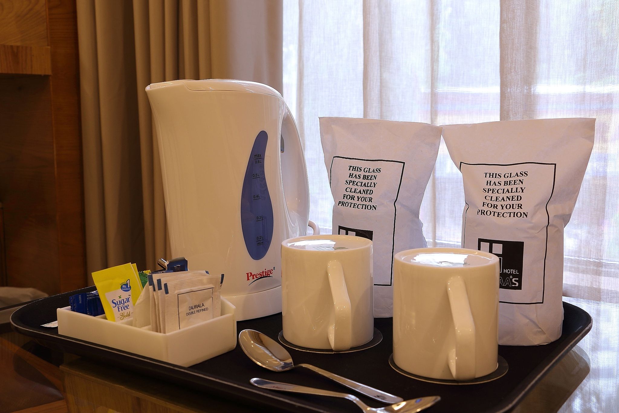 Hotel Rezaa's Executive King Bed Room 9