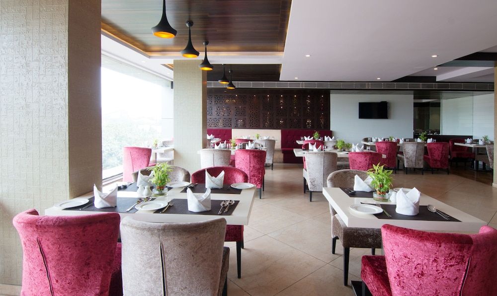 undefined Treebo Tryst KC Manor 3