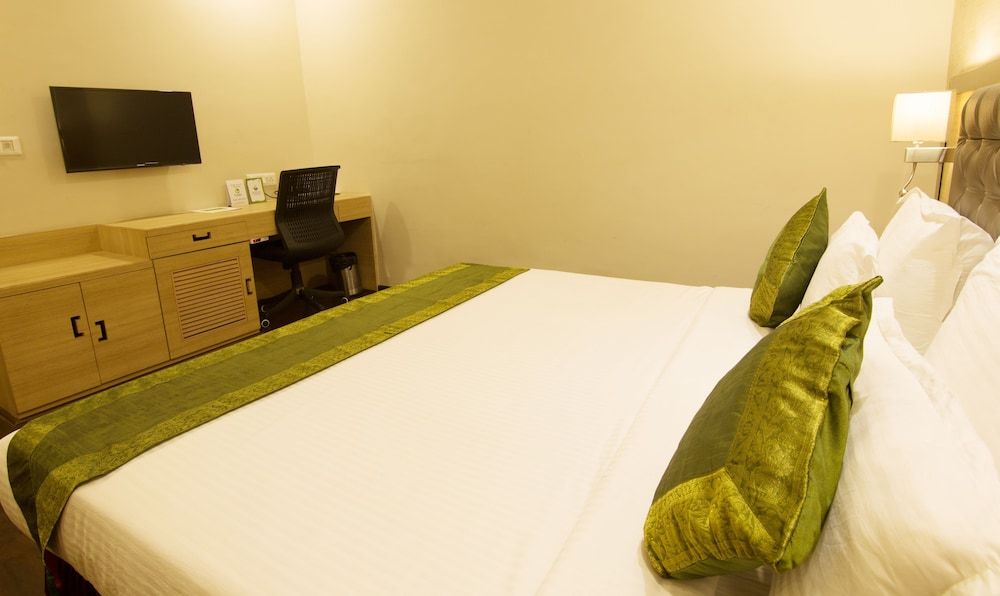 undefined Treebo Tryst KC Manor 8