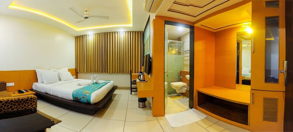 Hotel Radiant Executive AC Room  10