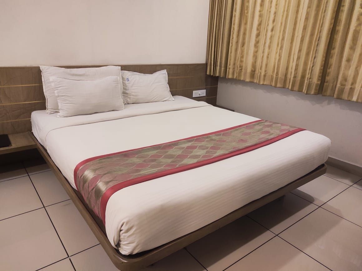 Hotel Radiant Executive AC Room  3
