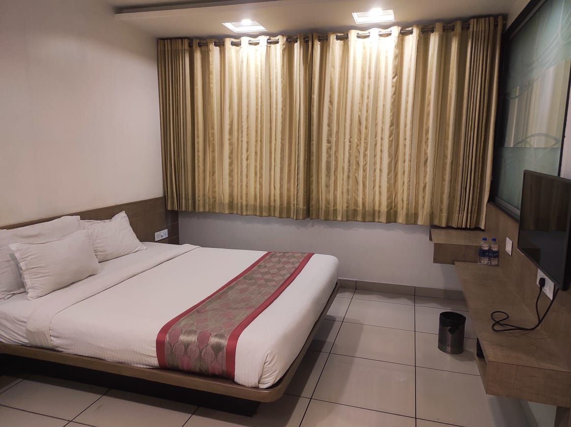Hotel Radiant Executive AC Room  6
