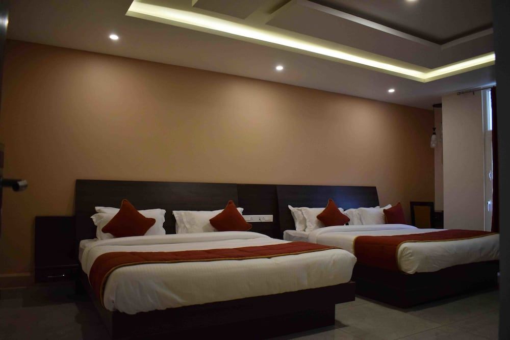 White Pearl Residency Premium Double Room 6
