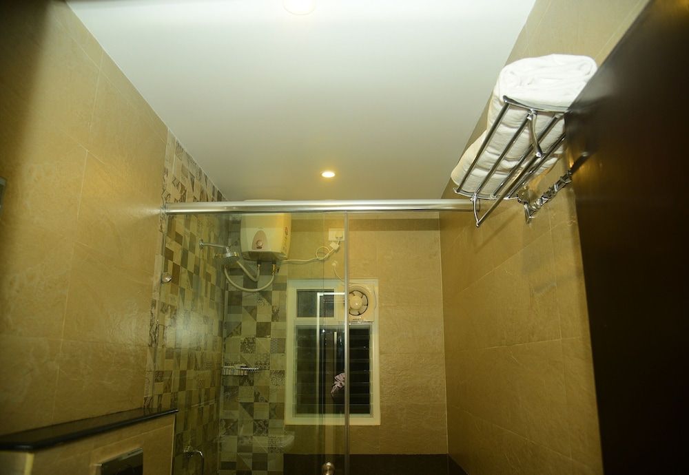 White Pearl Residency Premium Double Room 18