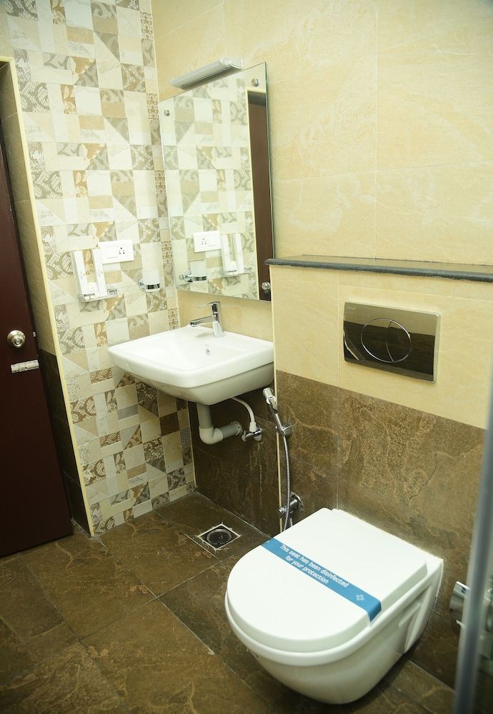 White Pearl Residency Premium Double Room 12