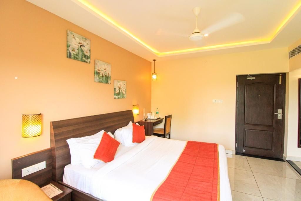 White Pearl Residency Premium Double Room