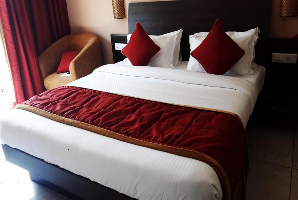 White Pearl Residency Premium Double Room 4