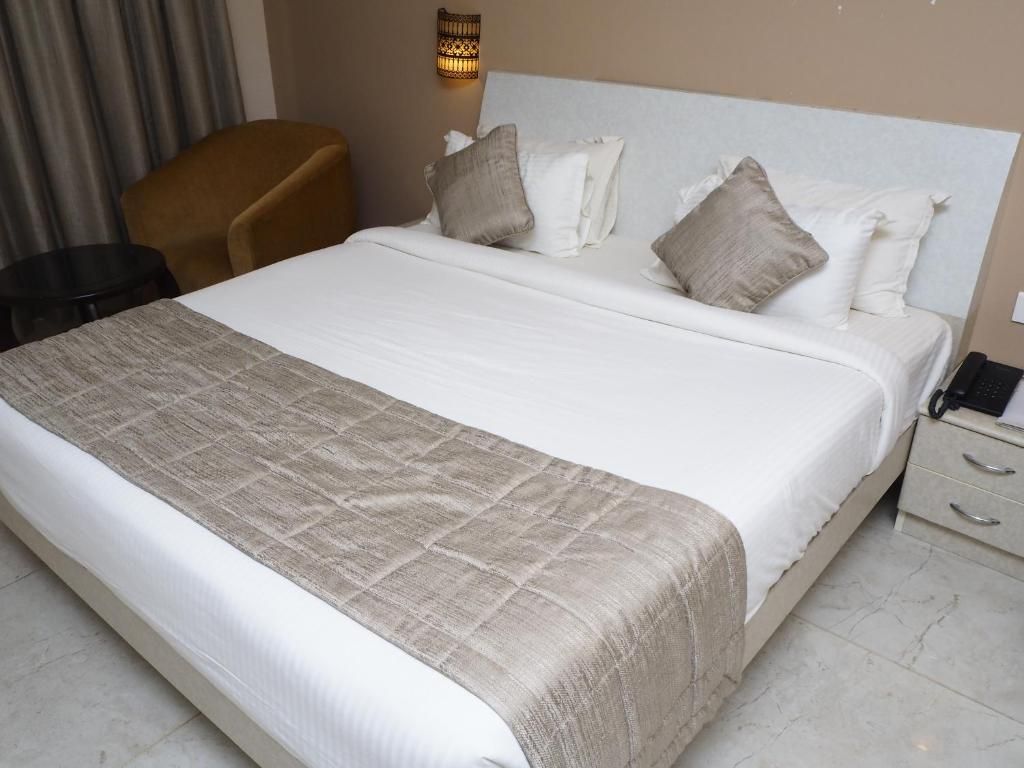 White Pearl Residency Premium Double Room 27