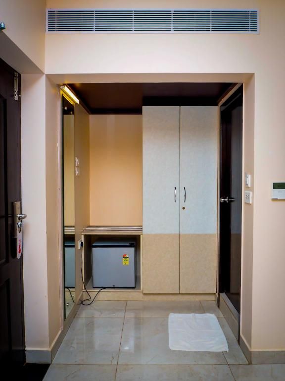 White Pearl Residency Premium Double Room 22