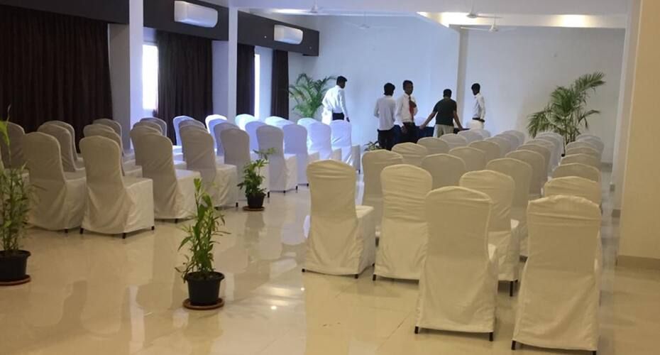 whatsapp image at chr