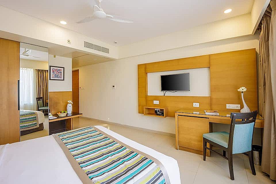 Hotel Orion Premiere Deluxe Room 14