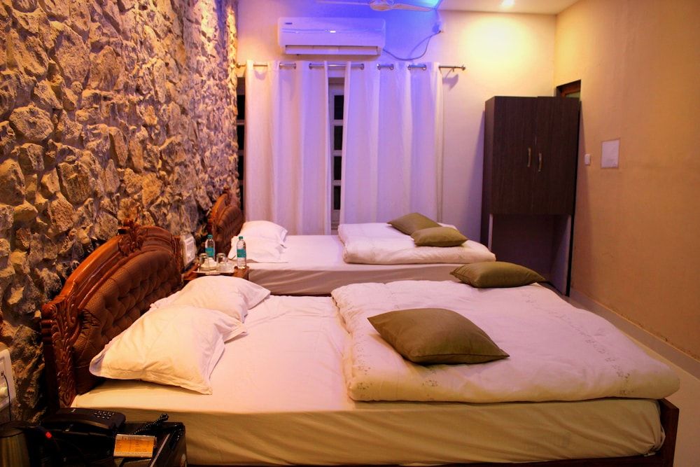 Family 4 Bed AC Room