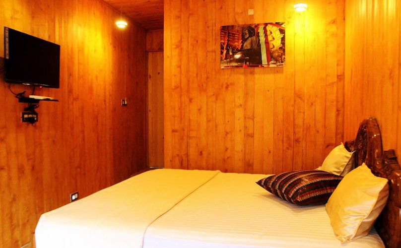 Toppers Corner-A Boutique Garden Resort Deluxe Ac Room 4