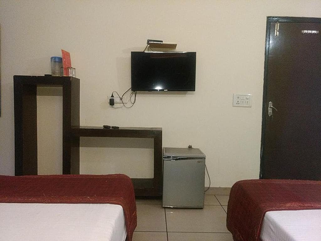 Budget Room NON AC With Free WiFi Safe and Hygiene Stay