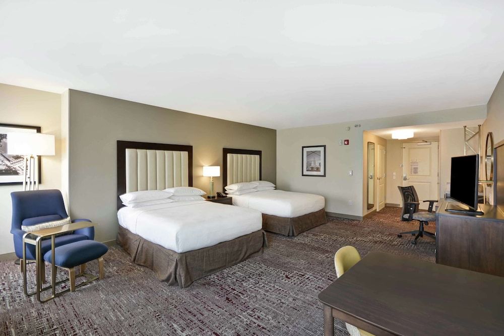 DoubleTree by Hilton Chicago Midway Airport Room, 2 Queen Beds, Accessible (Roll-In Shower, Mobility & Hearing)