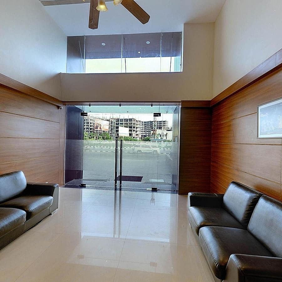 undefined Hotel Shreeji Vatika, Airport Road 3