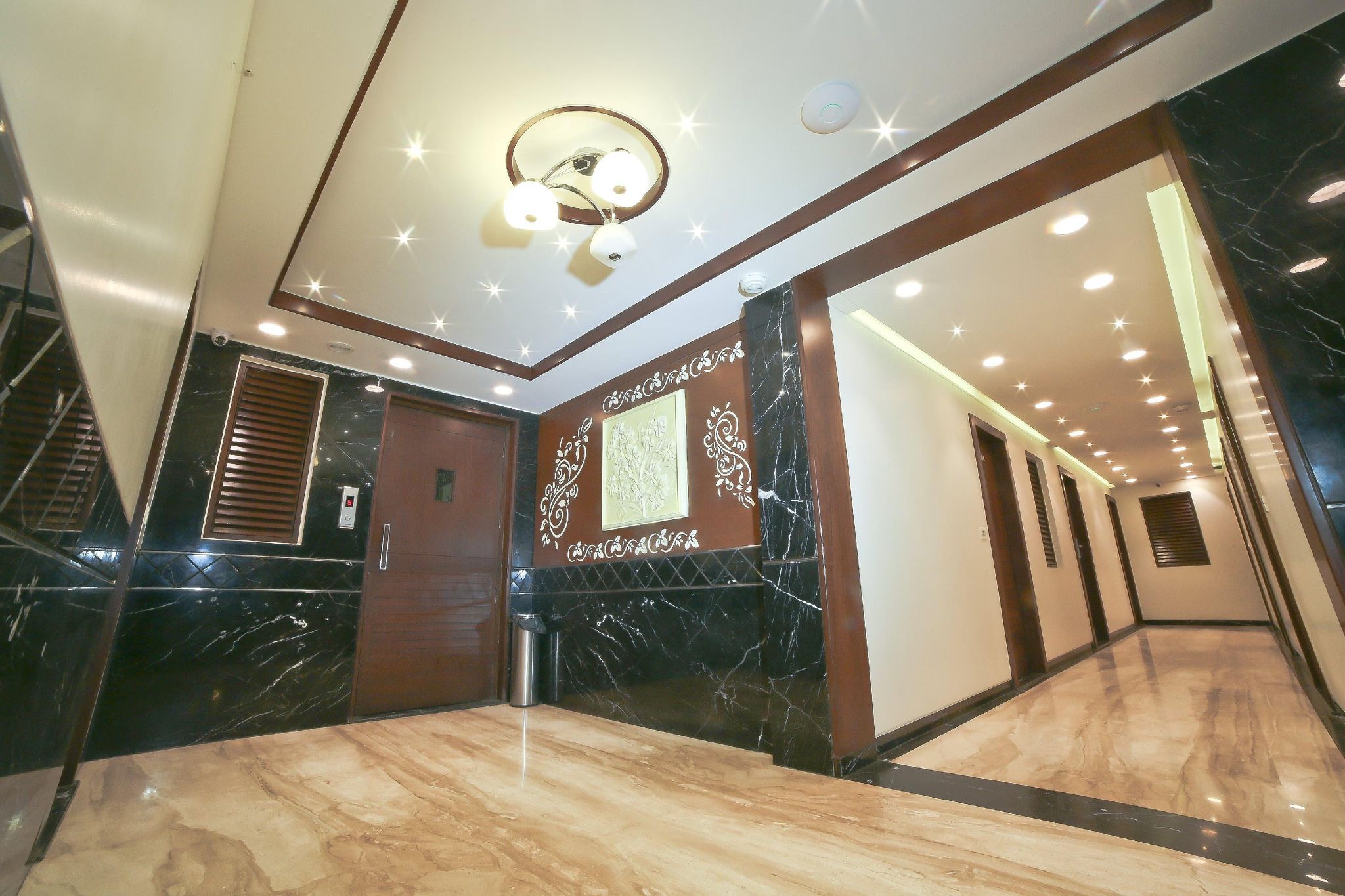 undefined HOTEL GRAND PRAGATI 3