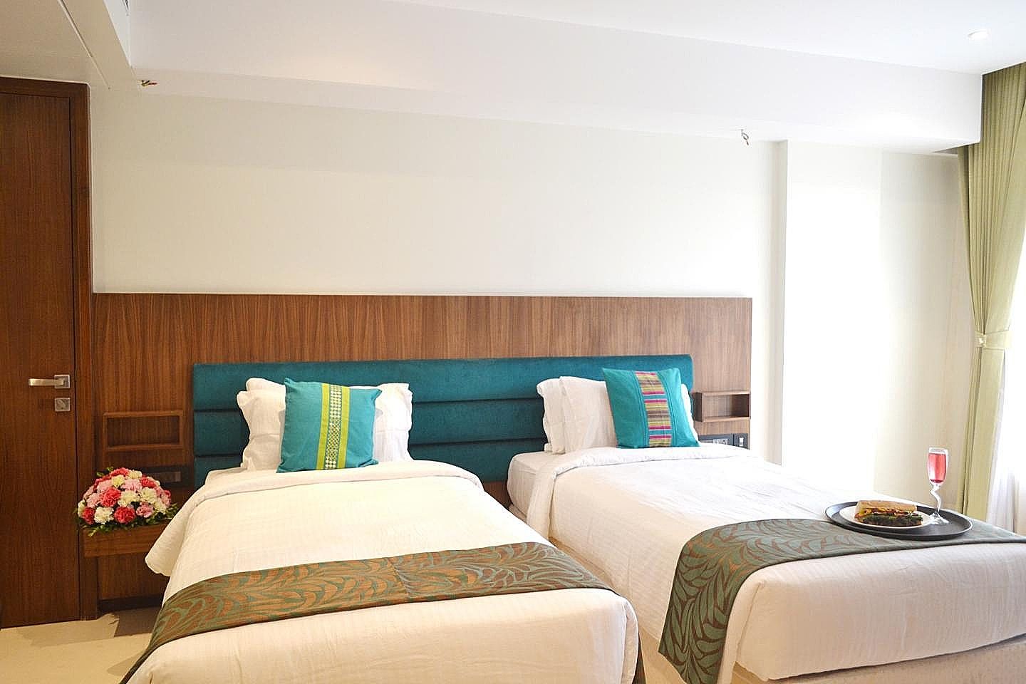 Club Emerald Deluxe Room 4