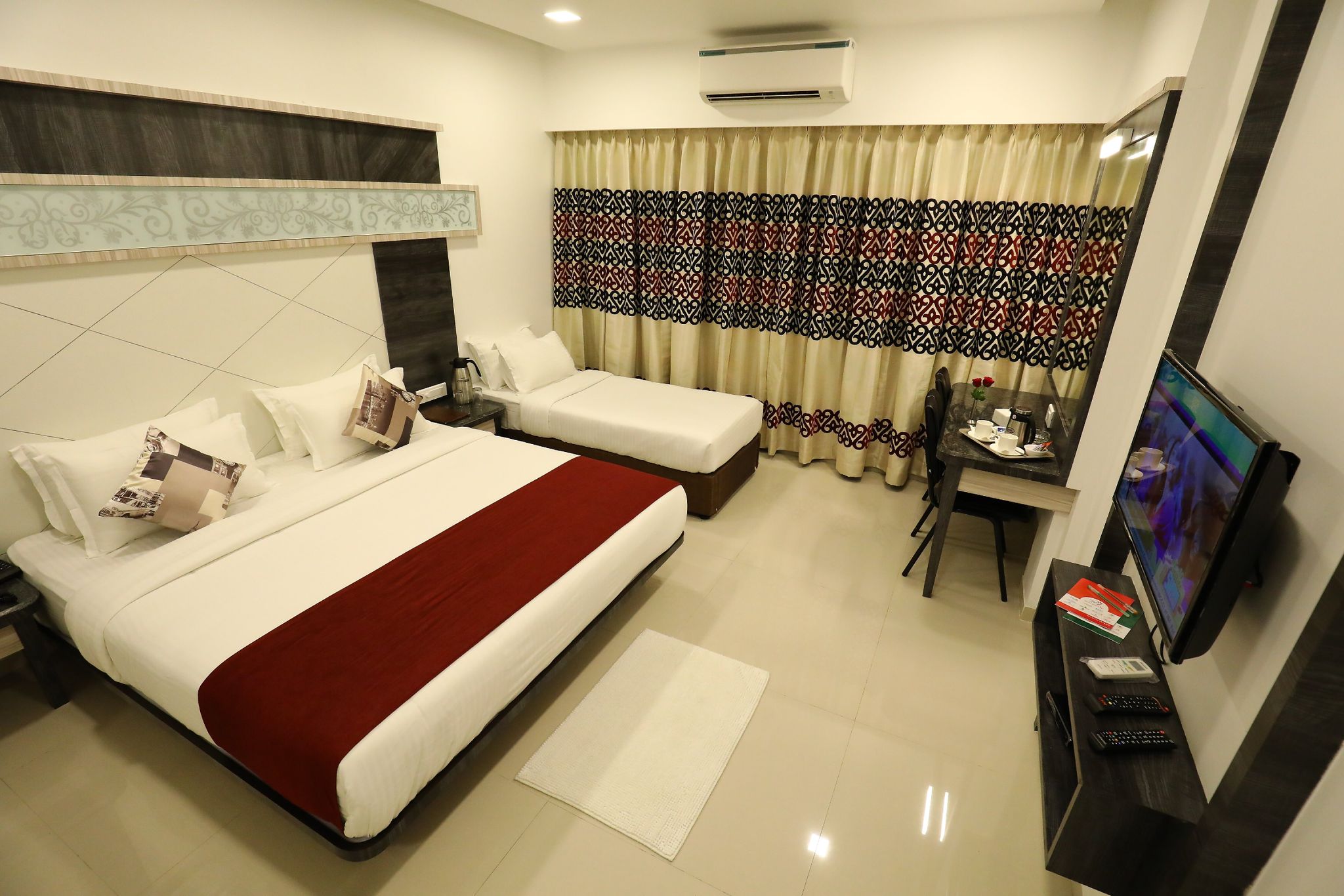 Corporate Room Twin Bed