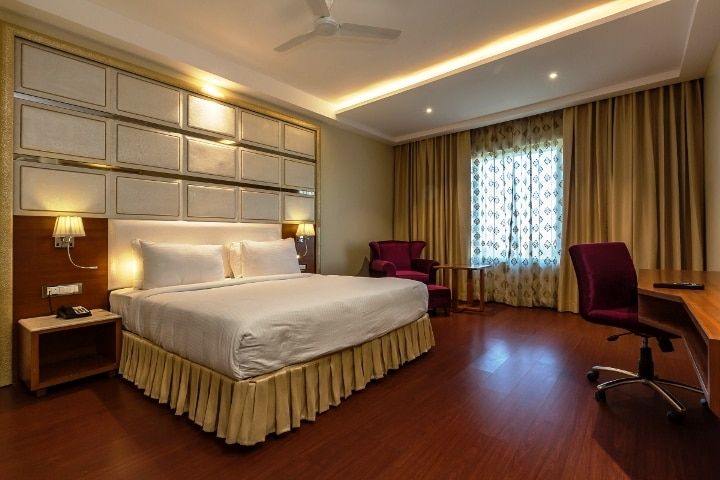 Kasturi Orchid Deluxe Room 4