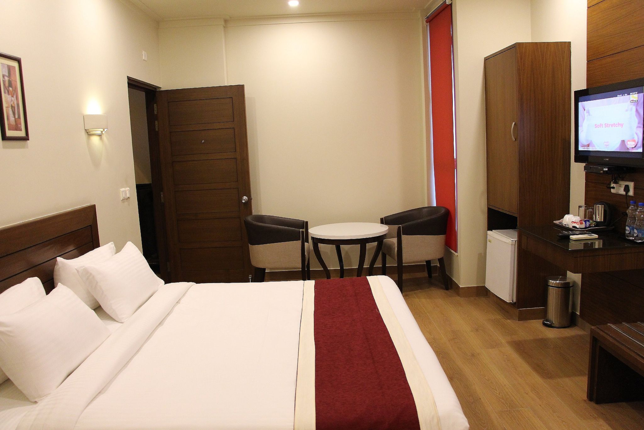 Hotel Dasaprakash Deluxe Double Room 2