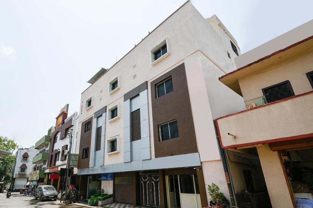 undefined HOTEL ROYAL REGENCY 8