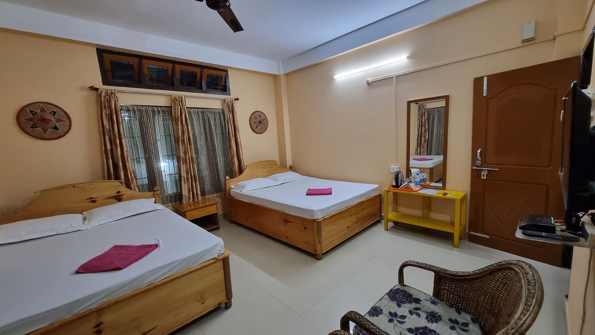  Eagle Nest Homestay Standard Double Room 2