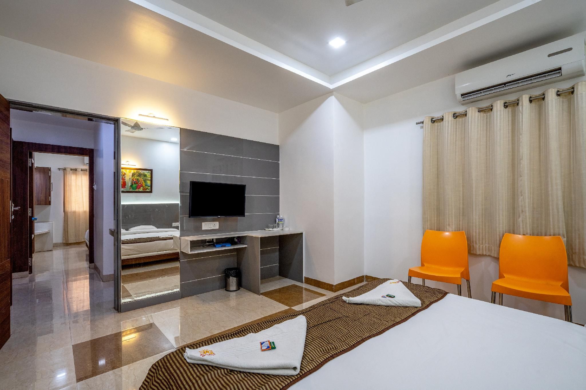 Hotel Darshan Executive Deluxe AC Room 6