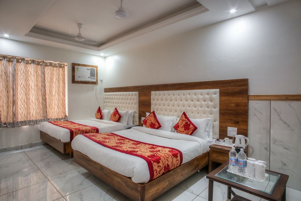 Spacious Triple Air Conditioned Room